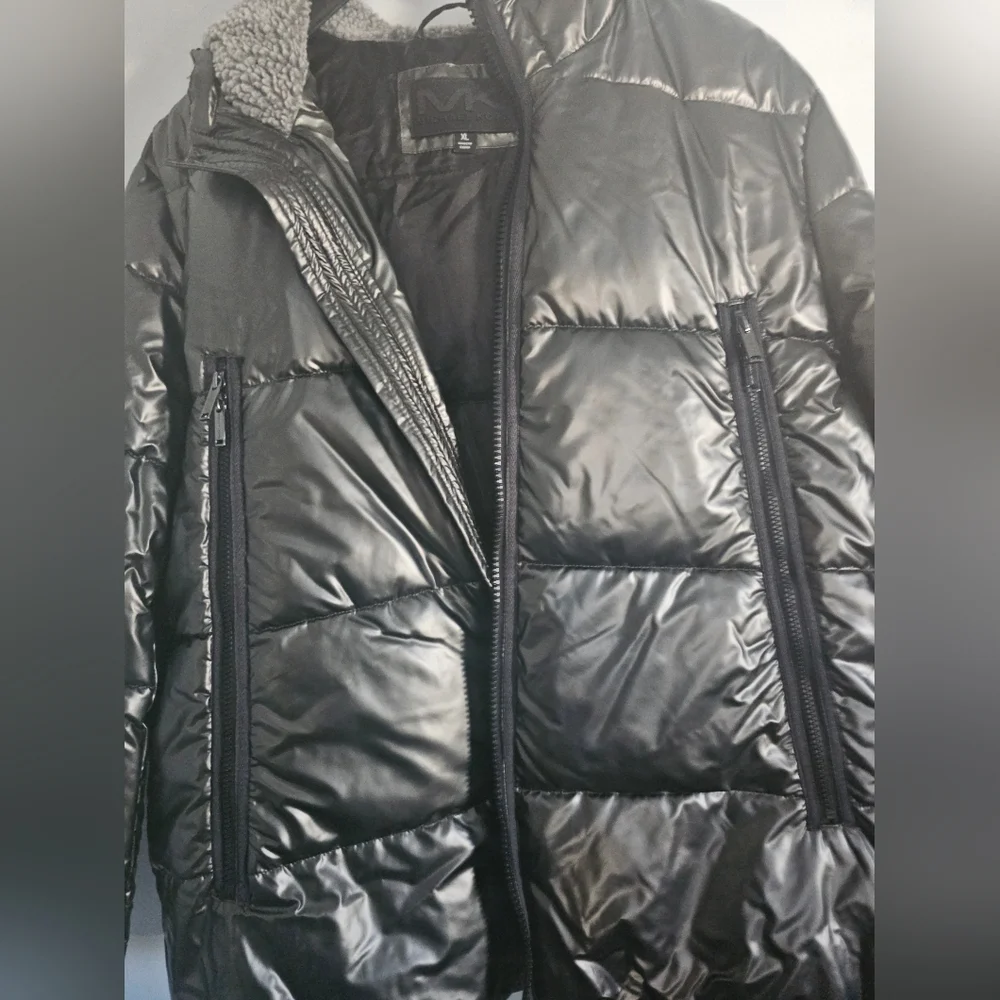 New MICHAEL KORS Size XL Gunmetal Gray Hooded Men's Puffer Jacket MSRP $225